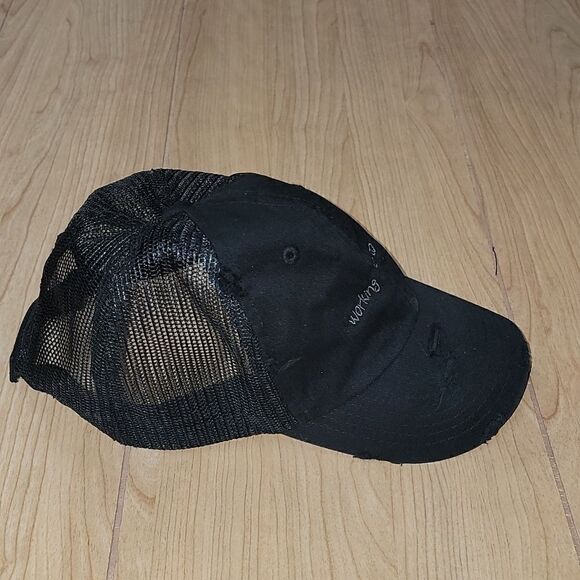 "WORKING NINE TO WINE" BLACK DISTRESSED SNAPBACK TRUCKER HAT - Picture 4 of 8